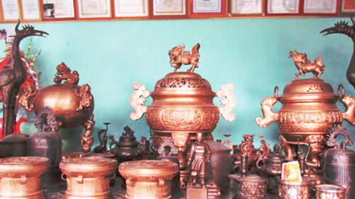 Lang_nghe_duc_dong_Bang_Chau_93789_19595