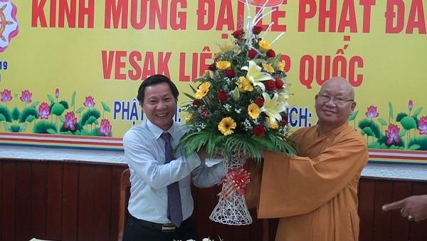 vesak2019001