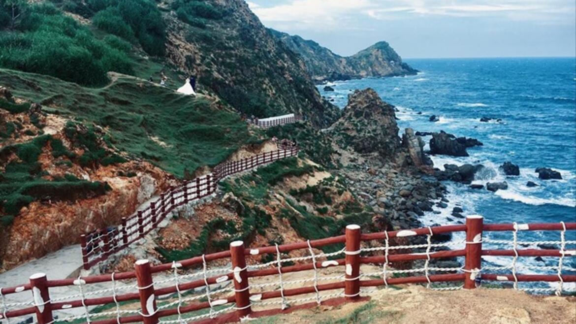 Thắng cảnh Eo Gió